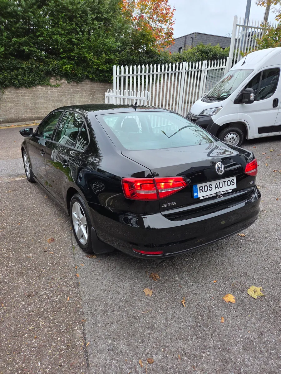 🔥15 VW JETTA 2.0TDI🔥 - Image 4