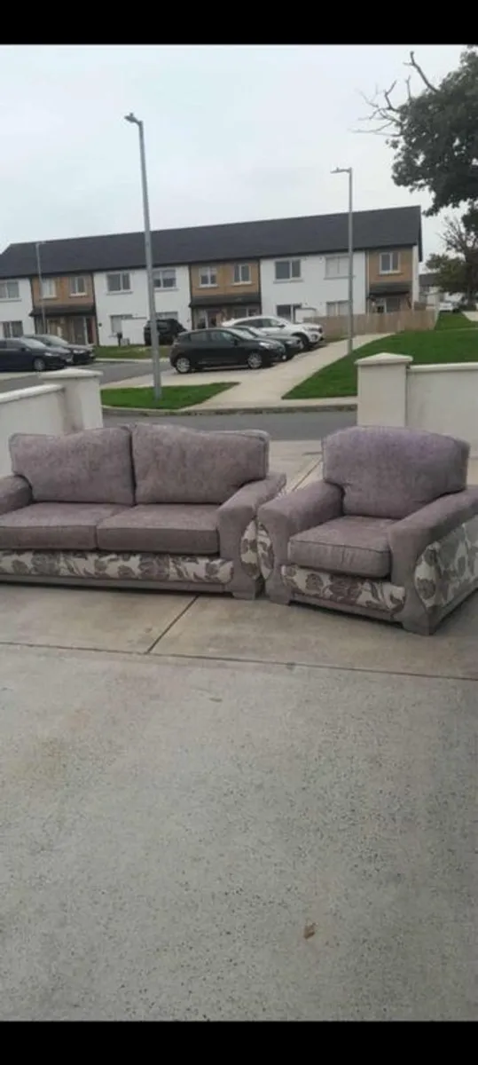 sofa - Image 4