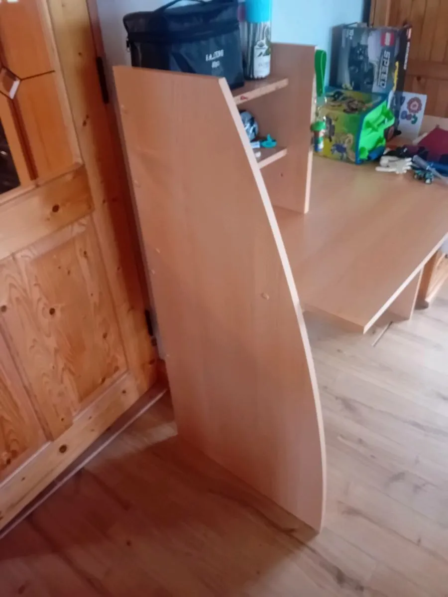Study desk - Image 4