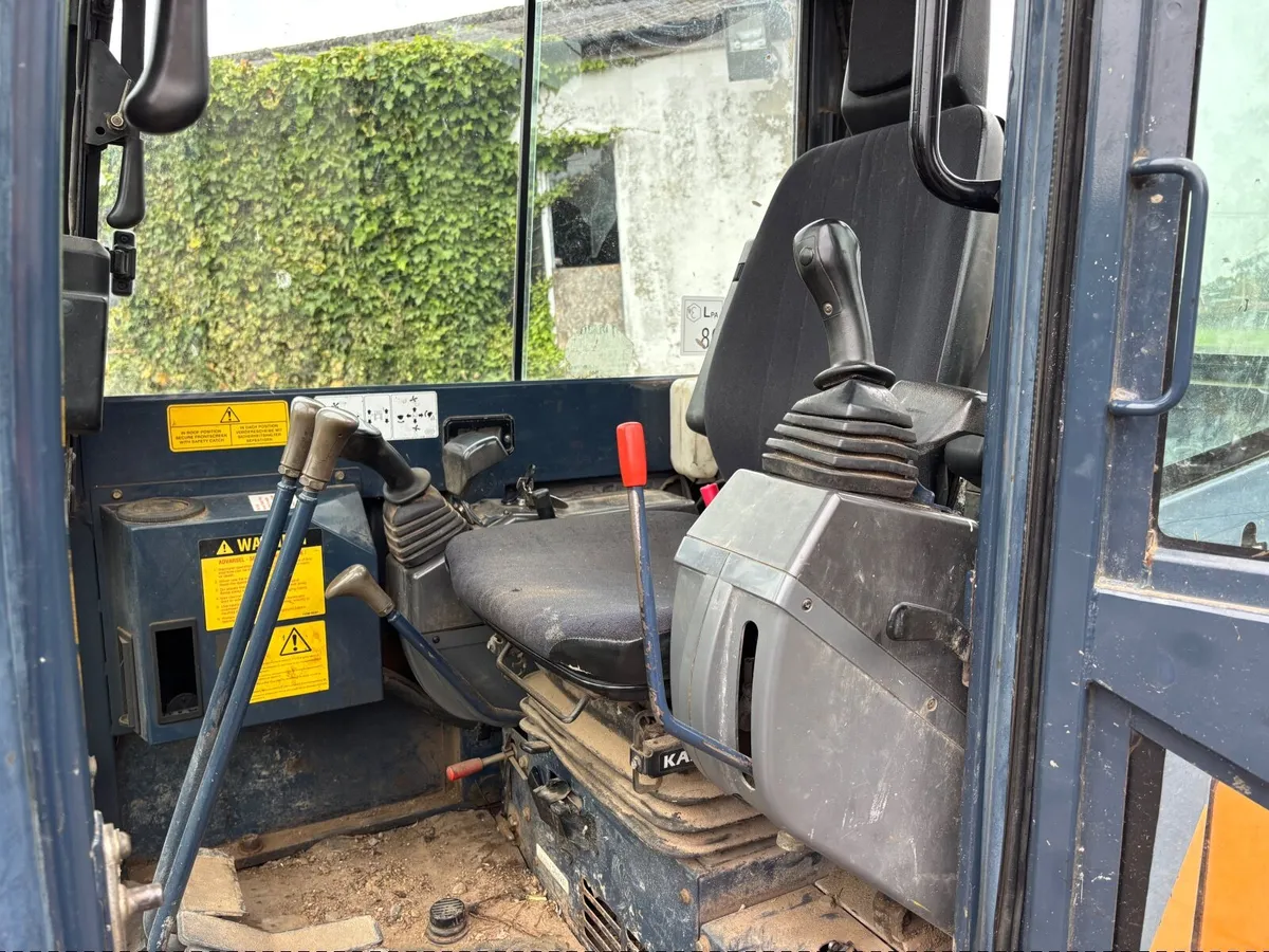 2005,HANIX H36B 3.6 Ton machine - Image 3