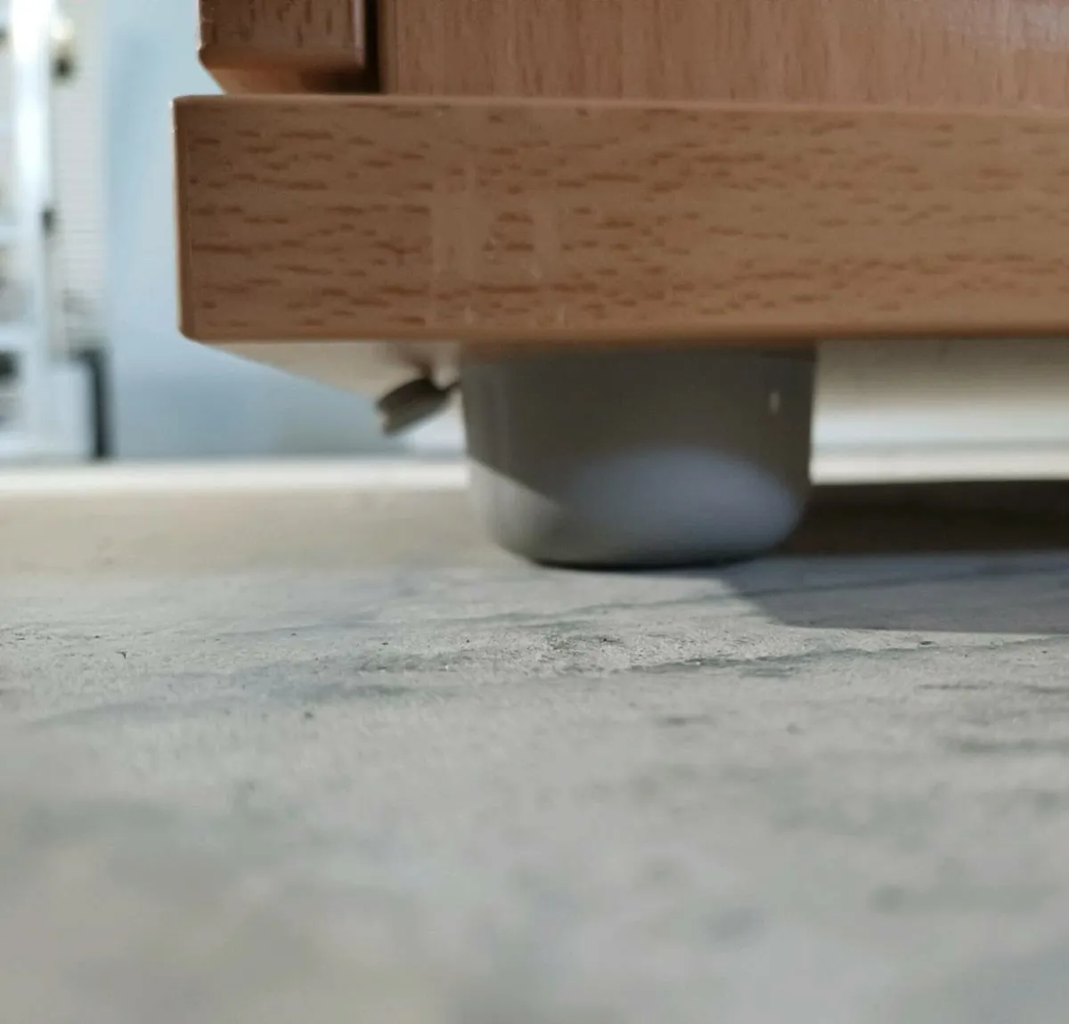 Beech Pedestal Locker 3 Drawer Square Handles - Image 4