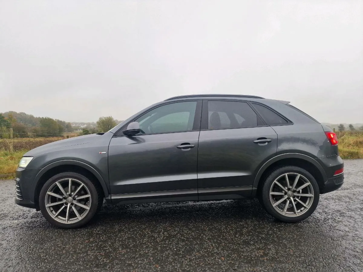 Audi Q3 s-line Black edition - Image 3