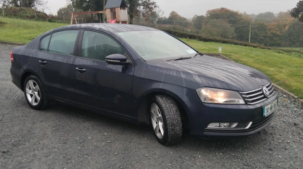 Volkswagen Passat 2014 - Image 1