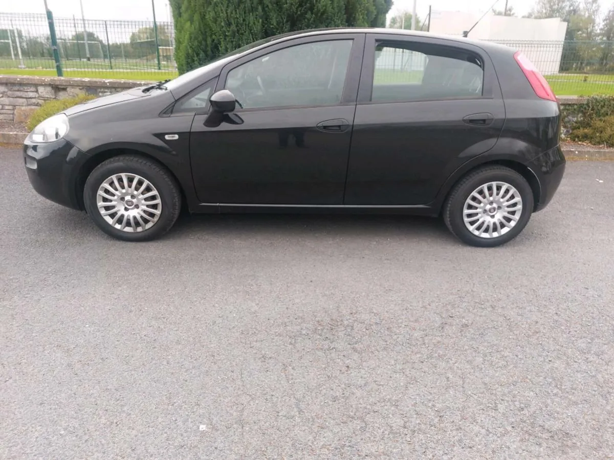 2014 fiat punto1.2 petrol nct 3/,26 95000 miles - Image 3