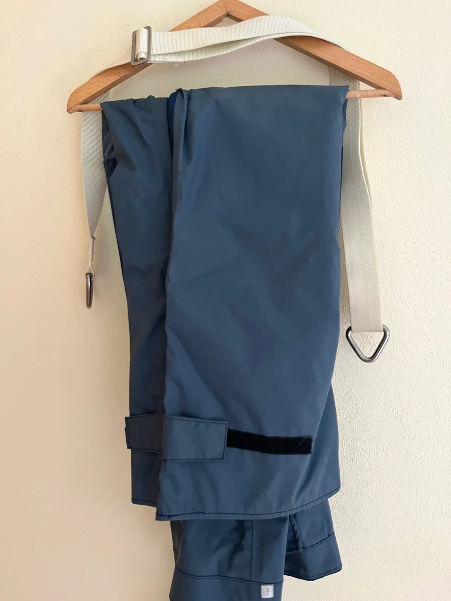 Sailing jacket and leggings and life jackets - Image 4