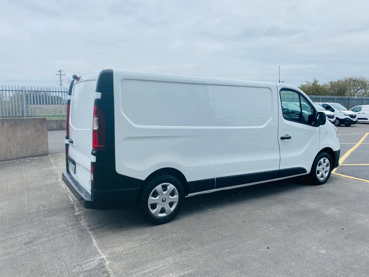 202 Renault Trafic 2.0 LWB €10,950 + VAT - Image 4