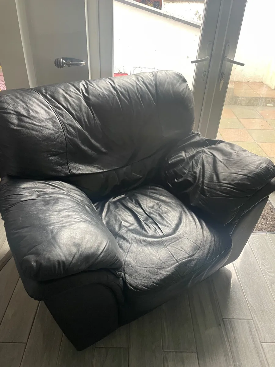 Black armchair Free to take - Image 2