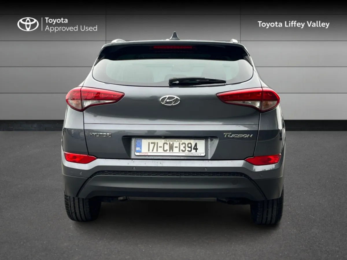 Hyundai Tucson 1.7 CRD PREMIUM B/DR 2WD 5 5DR AUTO - Image 4