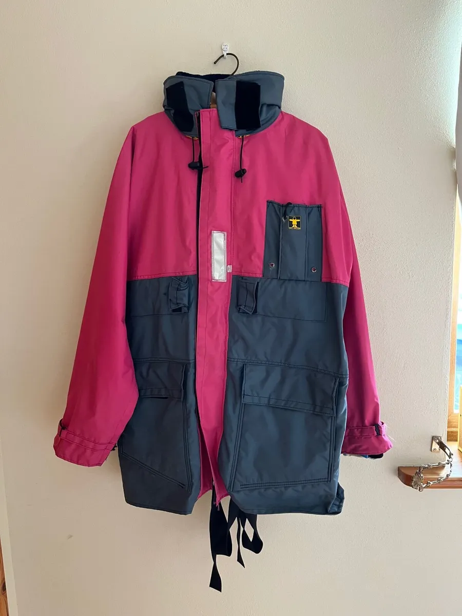 Sailing jacket and leggings and life jackets - Image 1