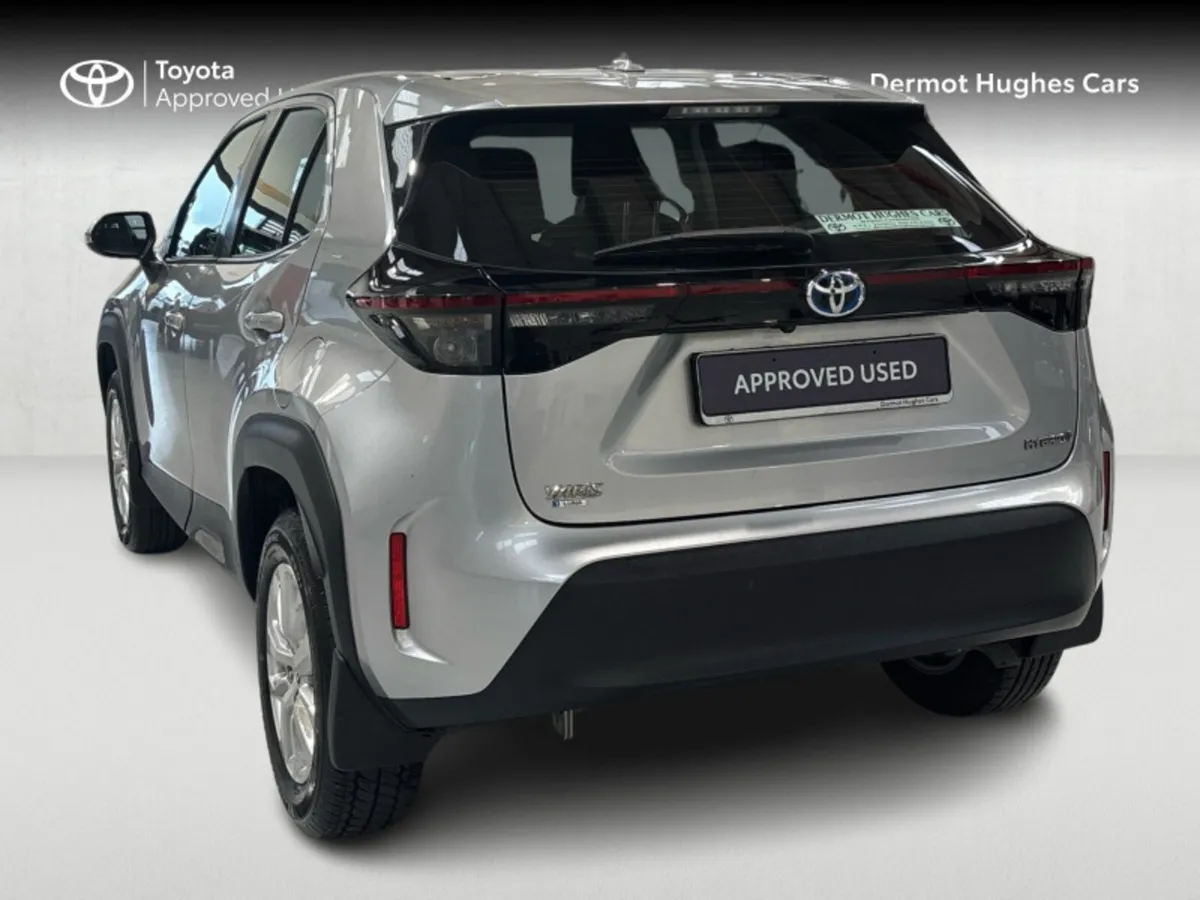 Toyota Yaris Cross LUNA HYBRID 4DR AUTO - Image 2