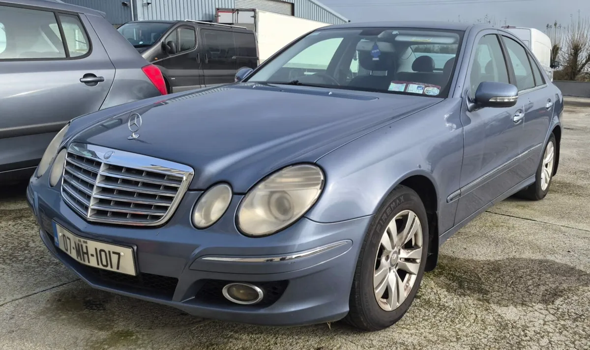 Mercedes e200 - Image 1