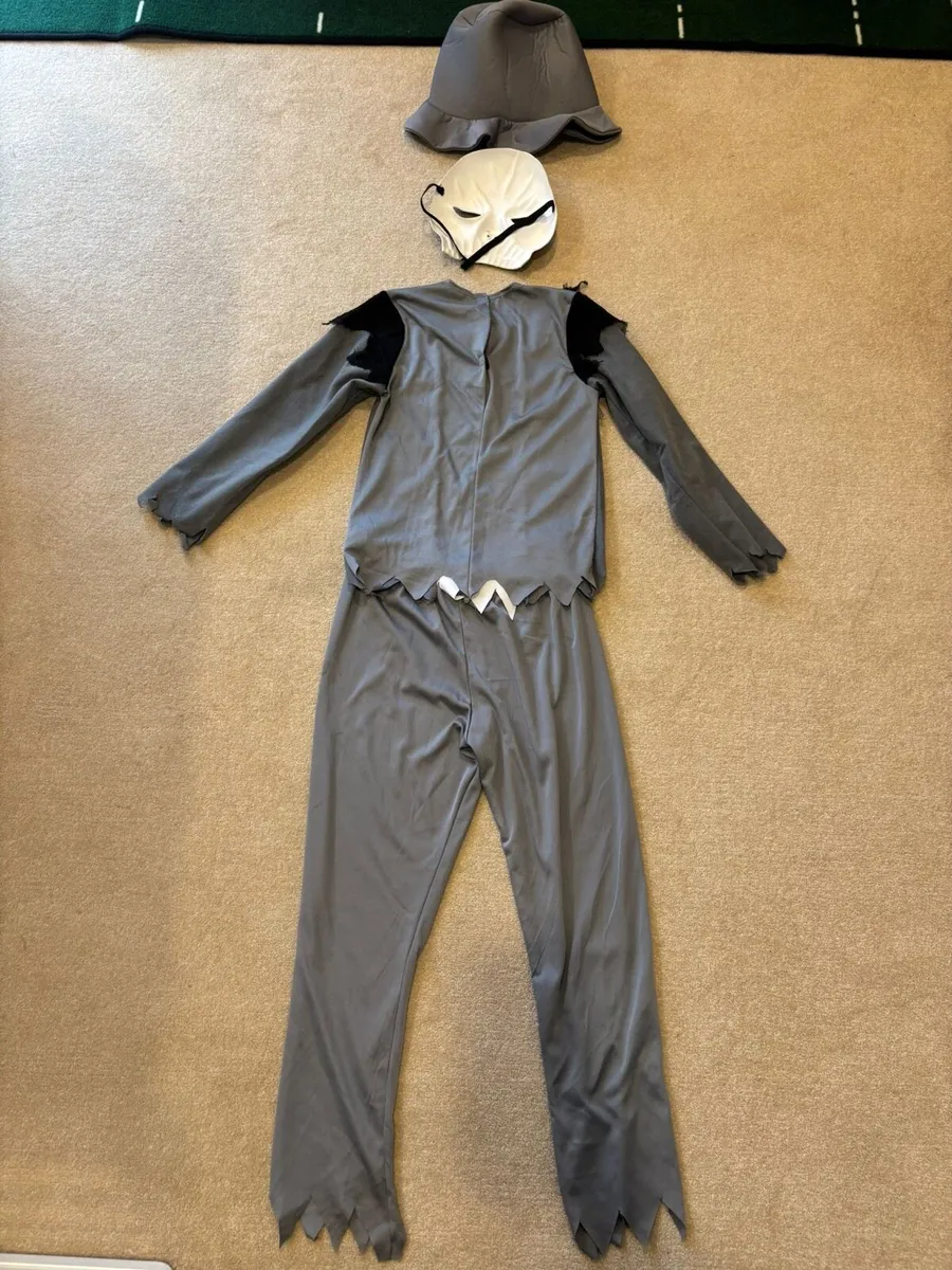Undertaker costume age 9-10 - Image 2