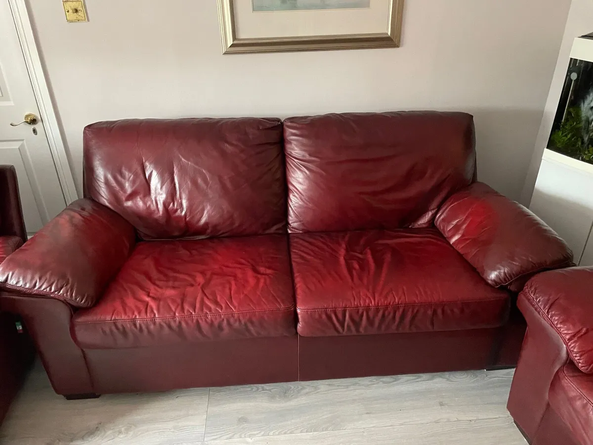 X3 piece sofa suite (large sofa / x2 armchairs) - Image 2