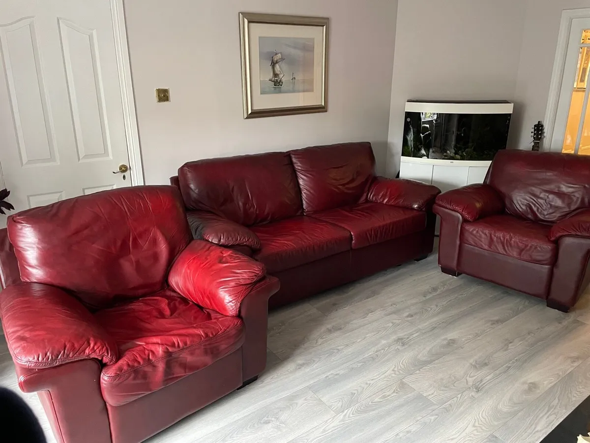 X3 piece sofa suite (large sofa / x2 armchairs) - Image 4