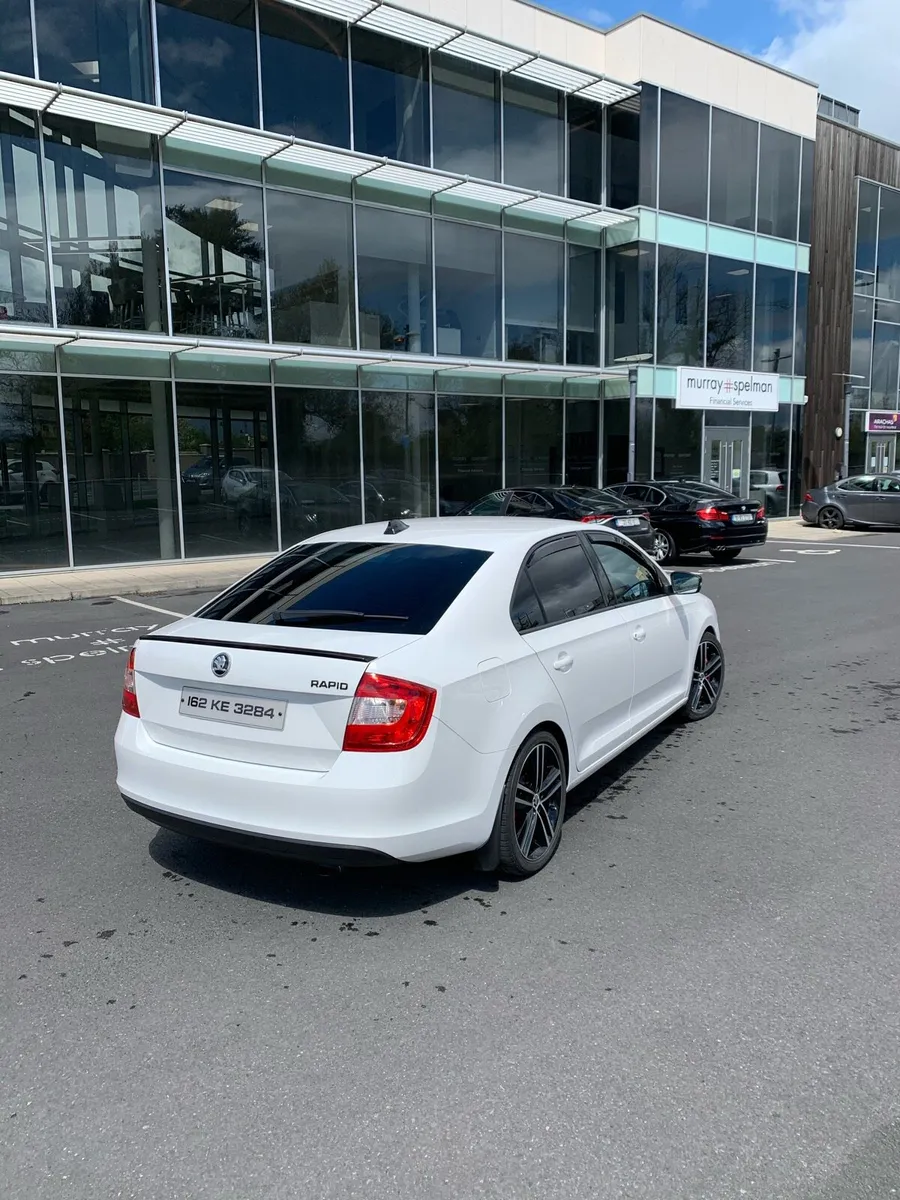 Skoda Rapid - Image 3