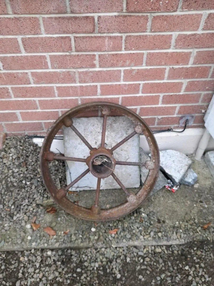 Two old iron wheels - Image 2