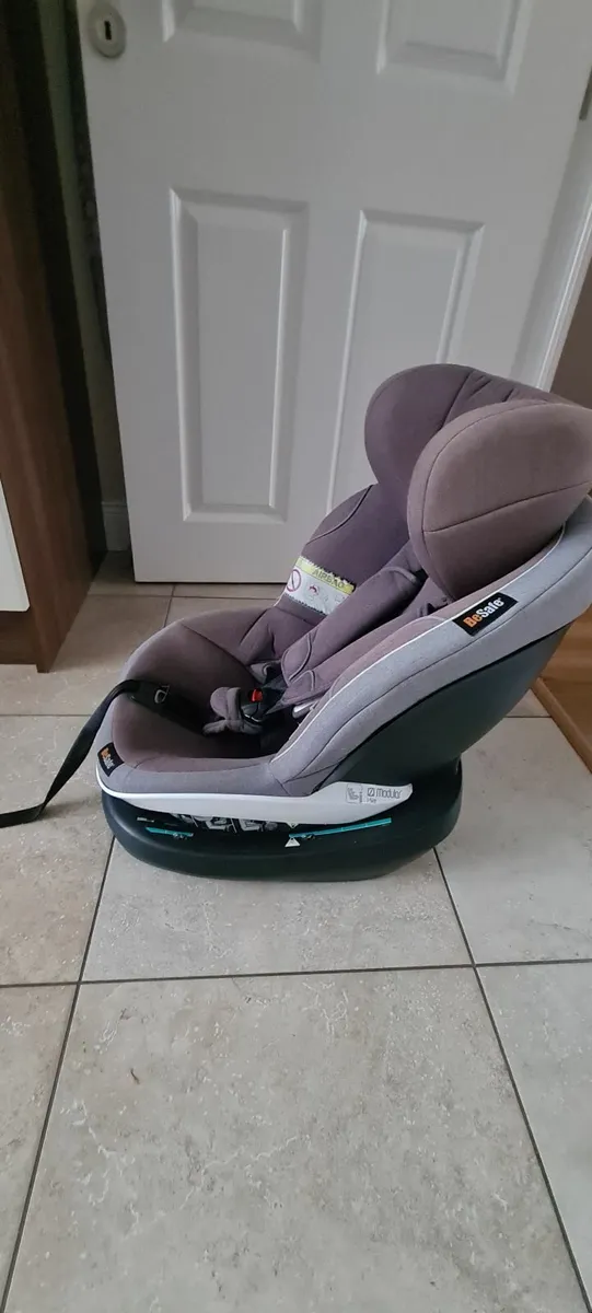 Car Seat - Image 4