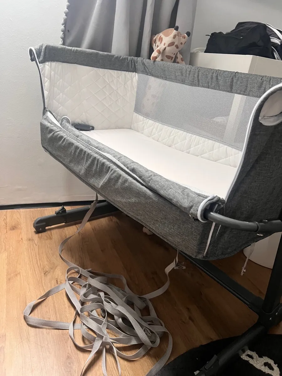 Babylo cosy co-sleeper - Image 1