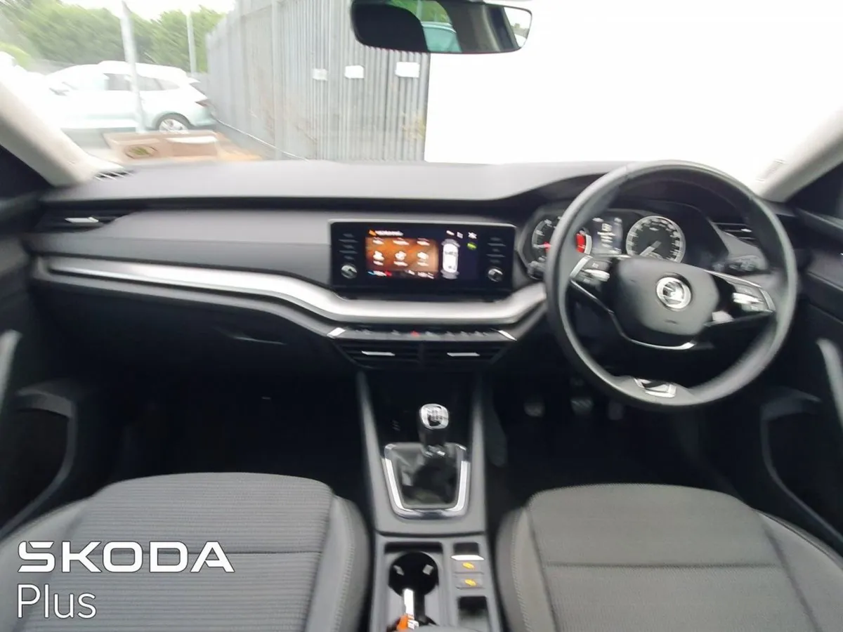 Skoda Octavia Octavia AMB 1.0tsi 110HP Call Corma - Image 2
