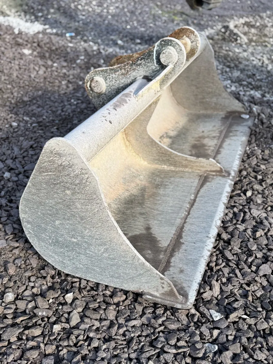 73” Grading bucket for 65mm pins - Image 2