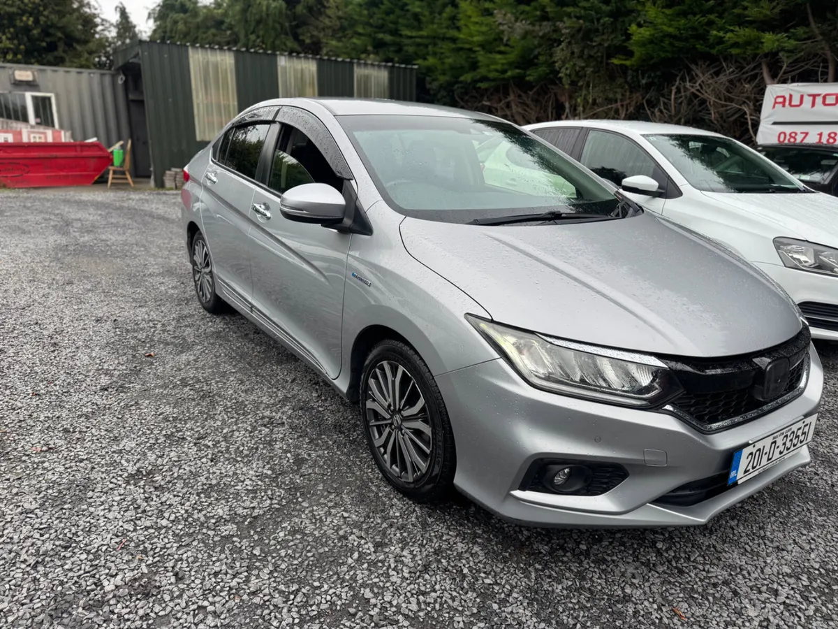 Honda Grace 2020 Exclusive Topspecs Model - Image 4