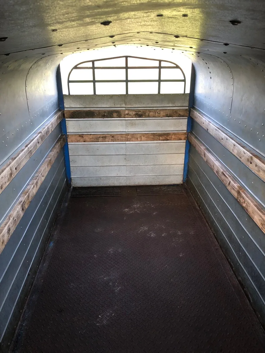 12x6 Cattle Trailer - Image 4