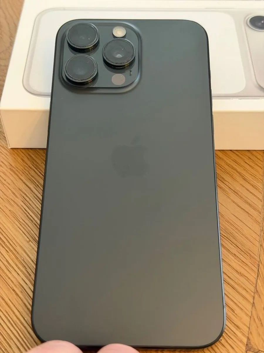 iPhone 15 Pro Max 256G - Image 2