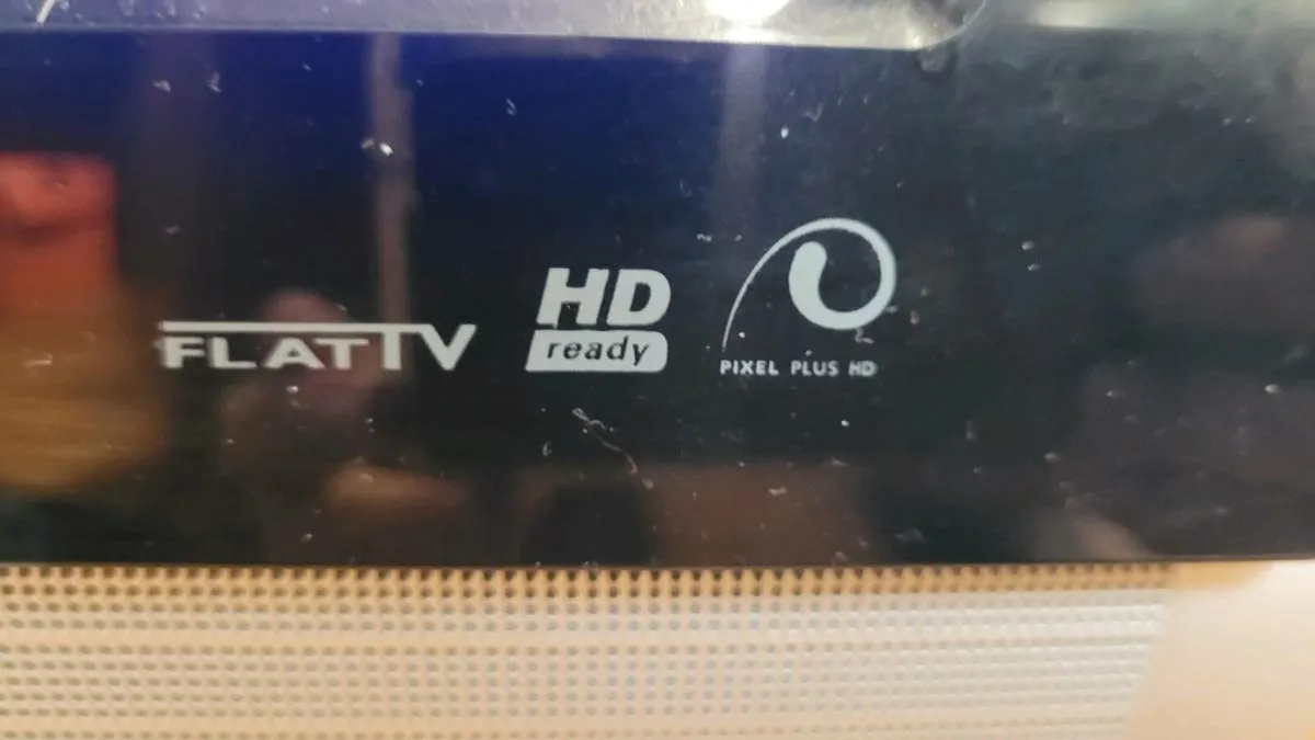 Phillips 32' not smart TV - Image 2
