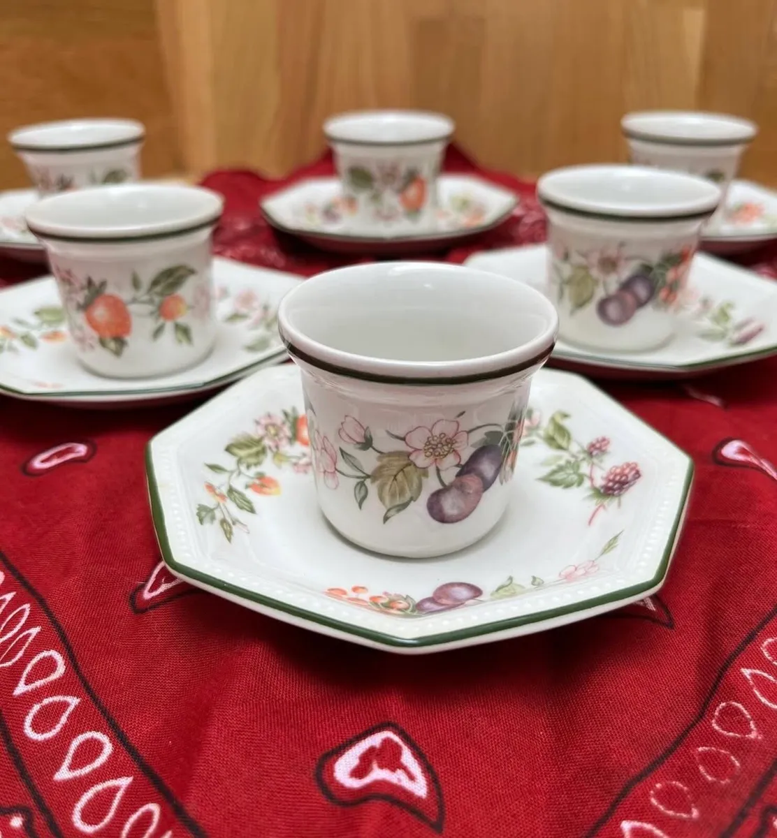 Egg cups - Image 3