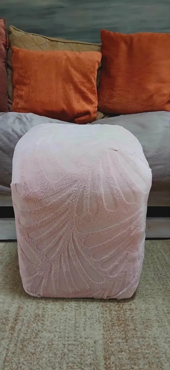 pouff foot stool - Image 1