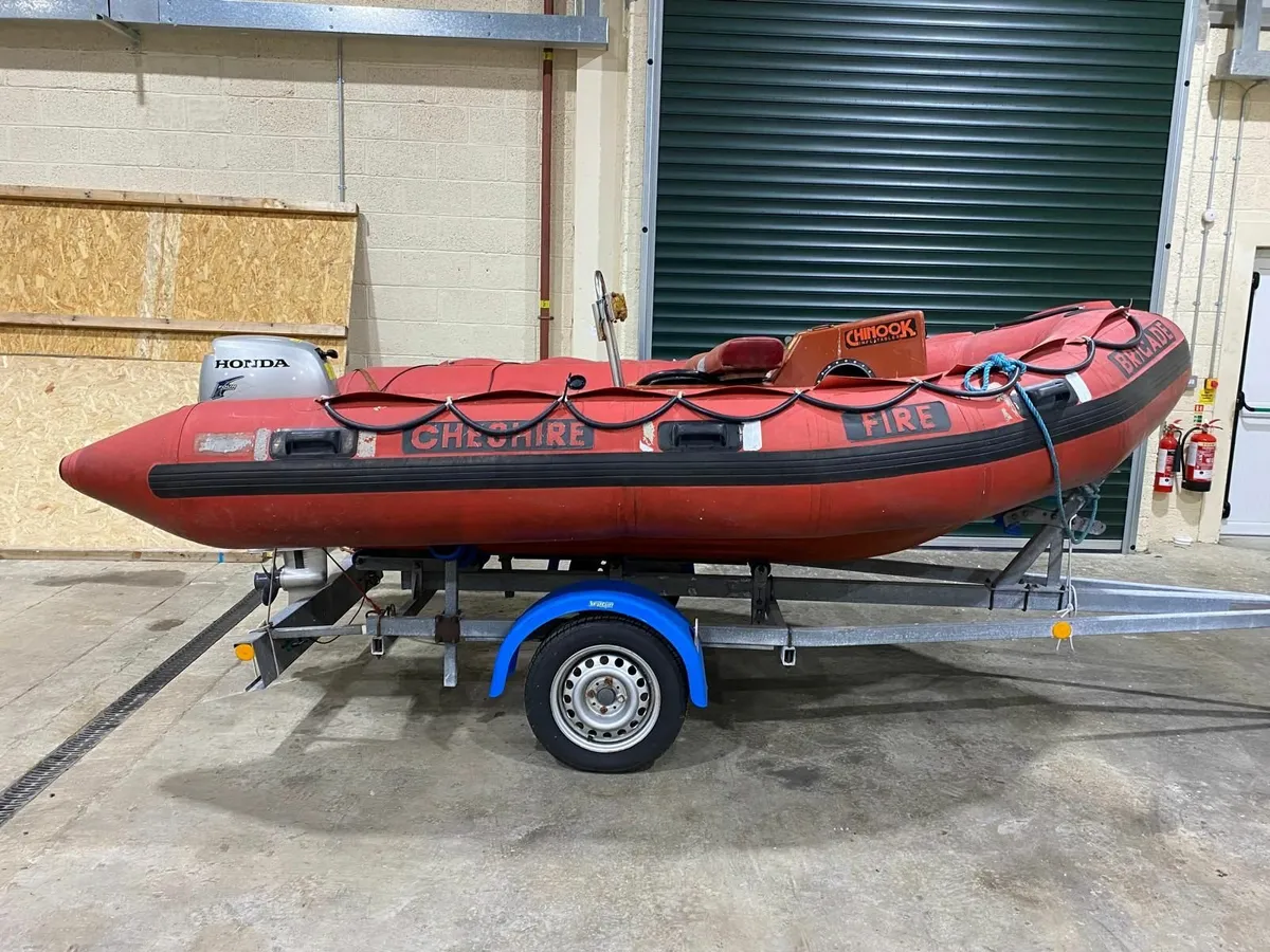 boat - Image 1