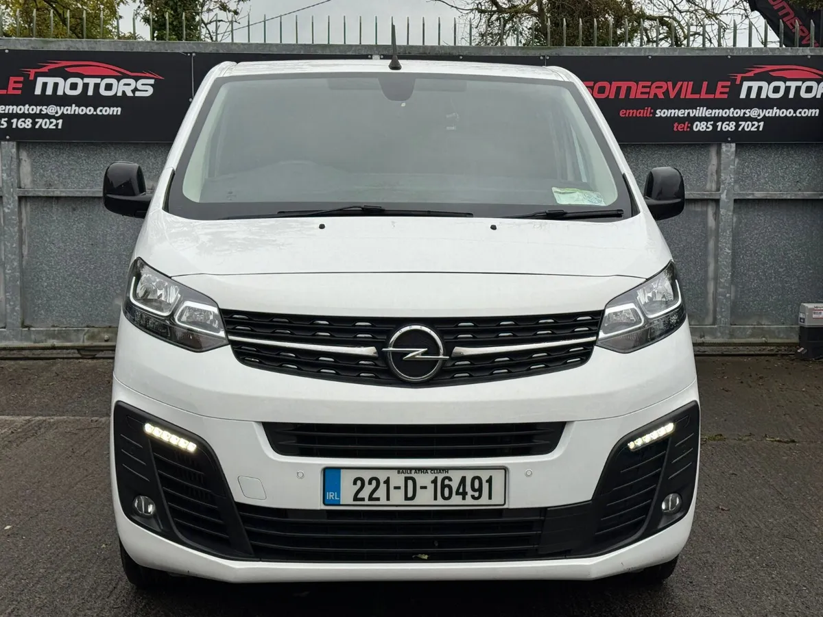OPEL VIVARO “76,000KMS”  2022 - Image 2