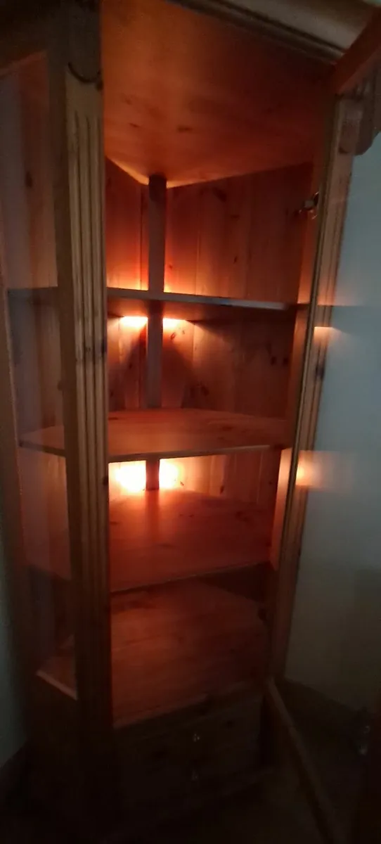 FREE Corner display cabinet - Image 4