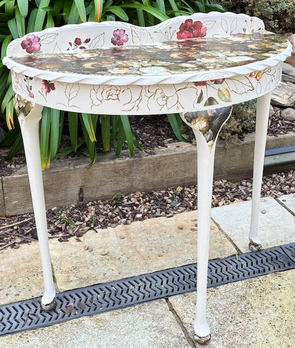 DemiLune Table - Image 1