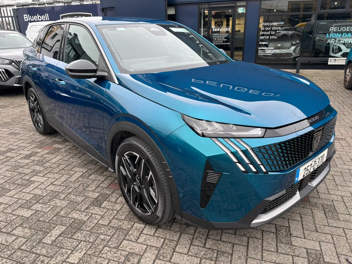 2025 Peugeot 3008 Allure Hybrid - Image 1
