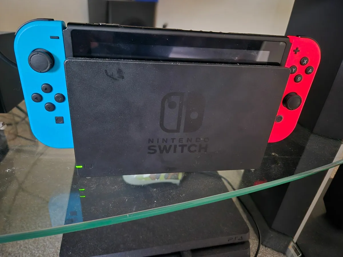 Nintendo switch - Image 2