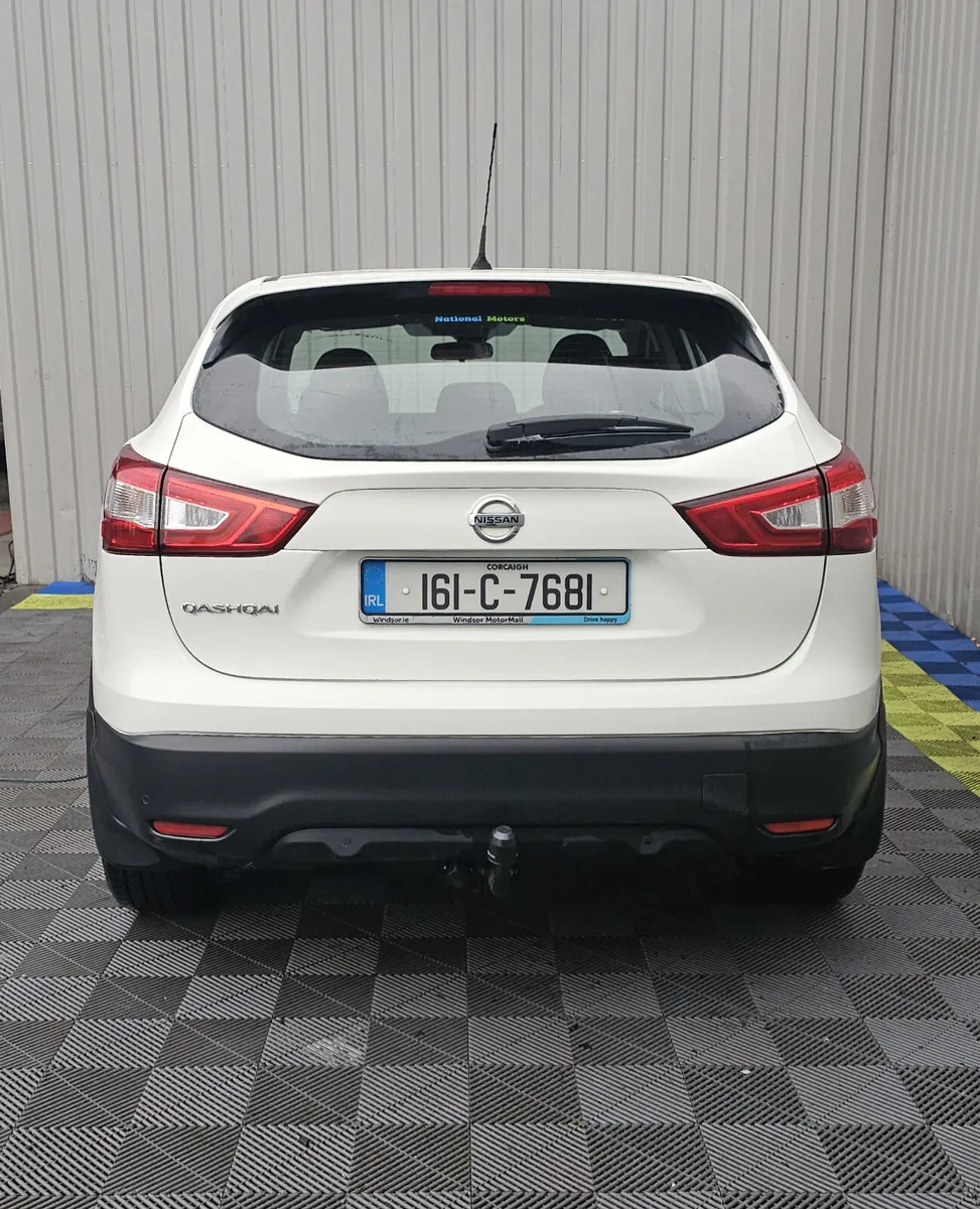 2016 Nissan Qashqai 1.6 DSL  Automatic - Image 4