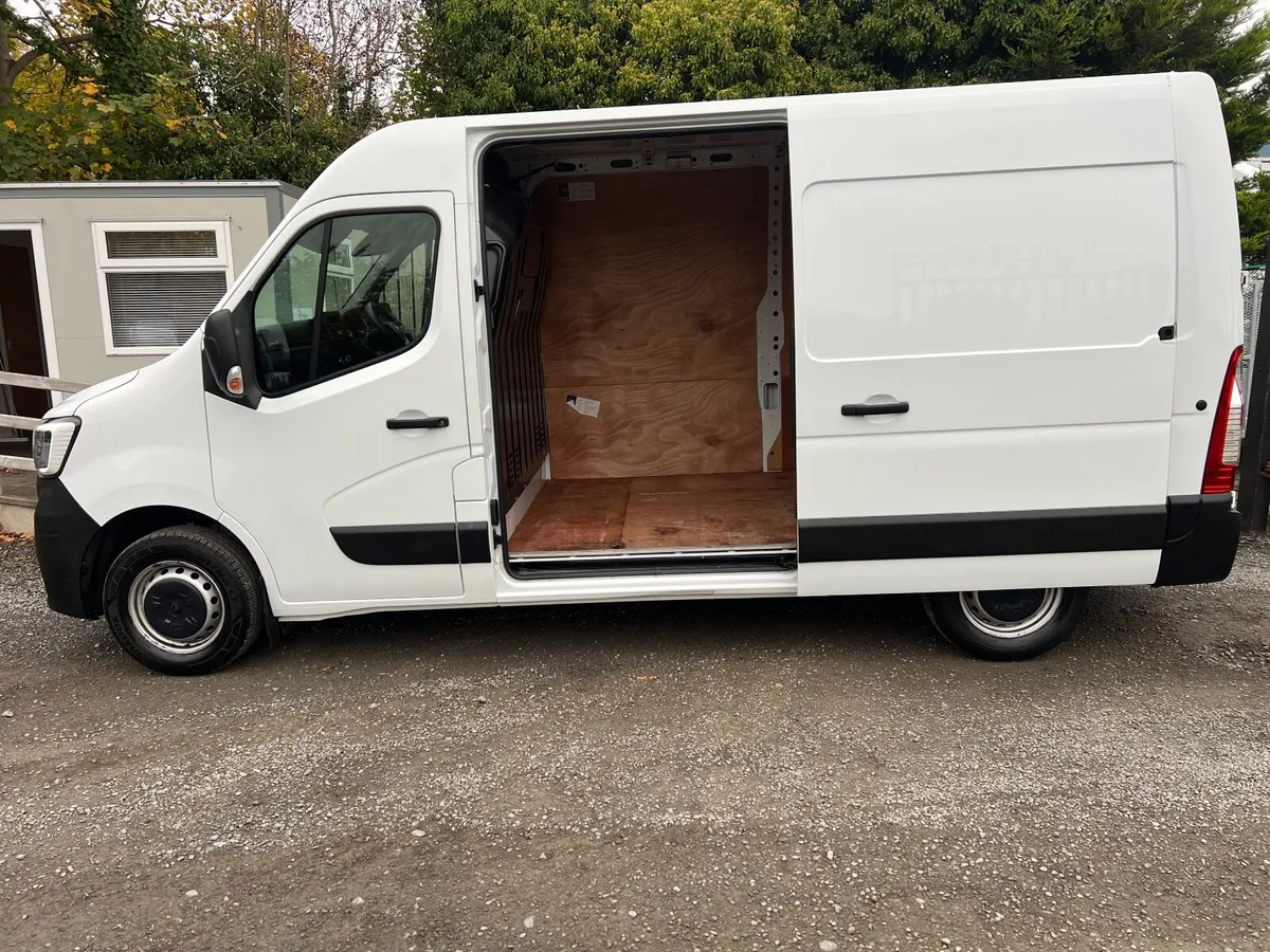 2021 Renault Master Business 2.3DCi MWB Van - Image 4