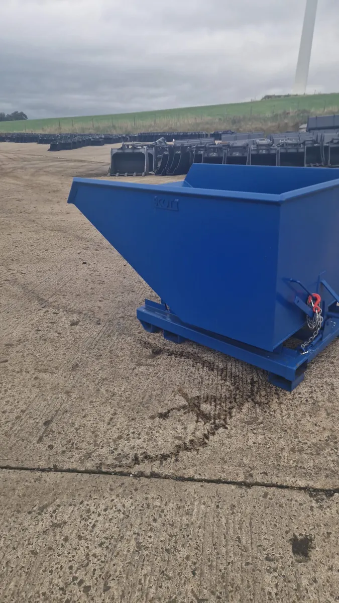 Tipping Skip - Image 3