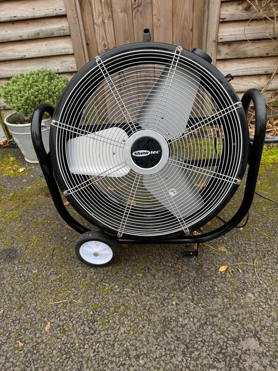 Stage Fan - Image 1