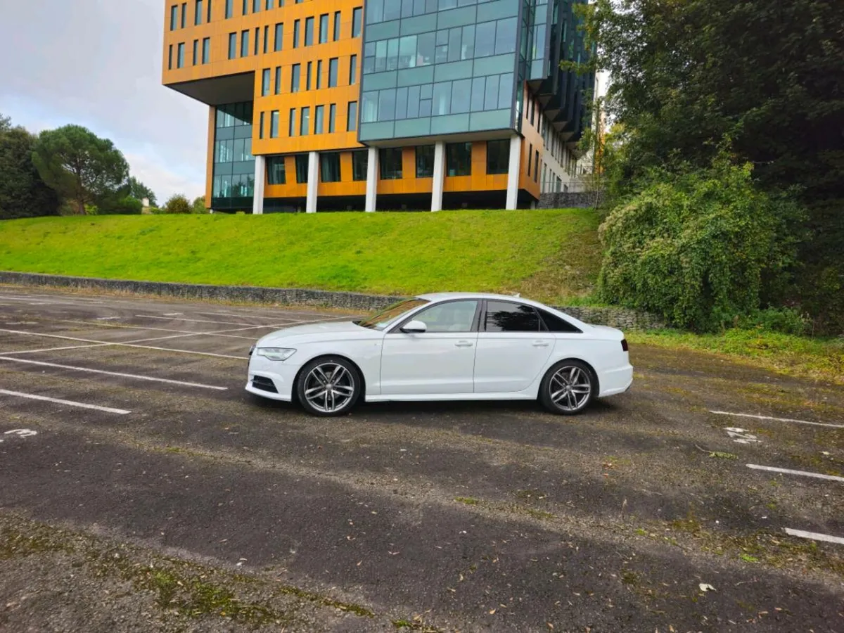 Audi a6 s line black edition ultra Automatic - Image 3