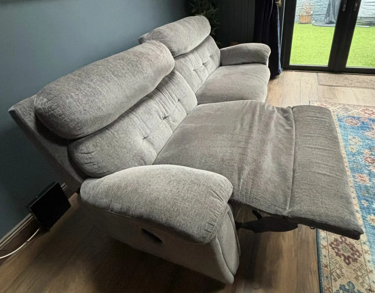 Sofa - Image 4