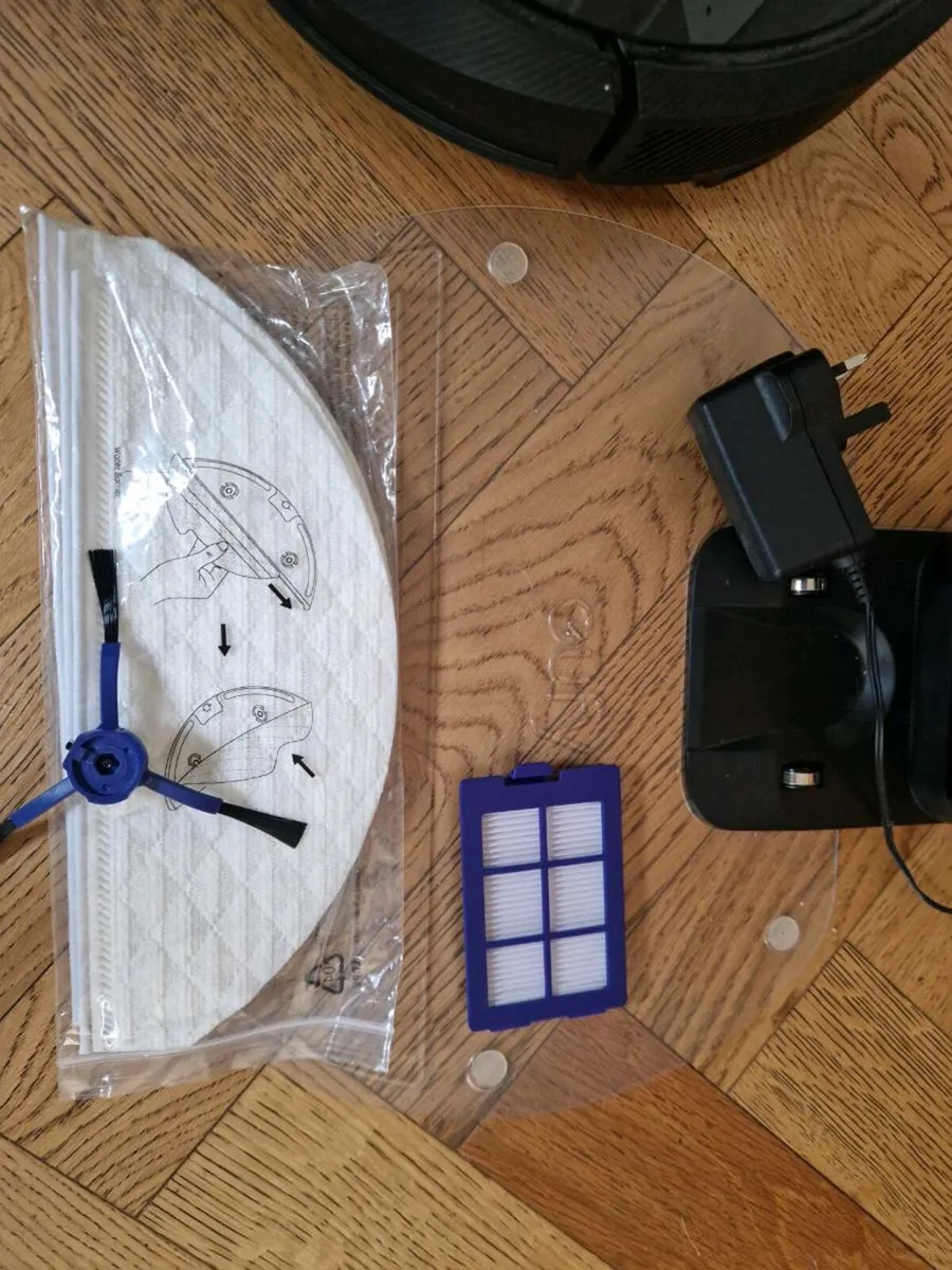 EUFY robovac X8 hybrid robot hoover - Image 2