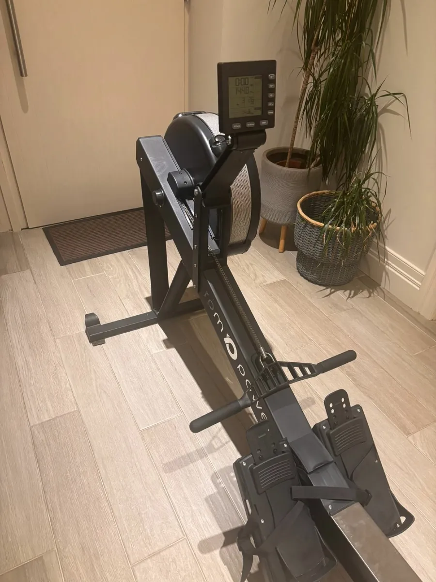 Rowing Machine - Image 3