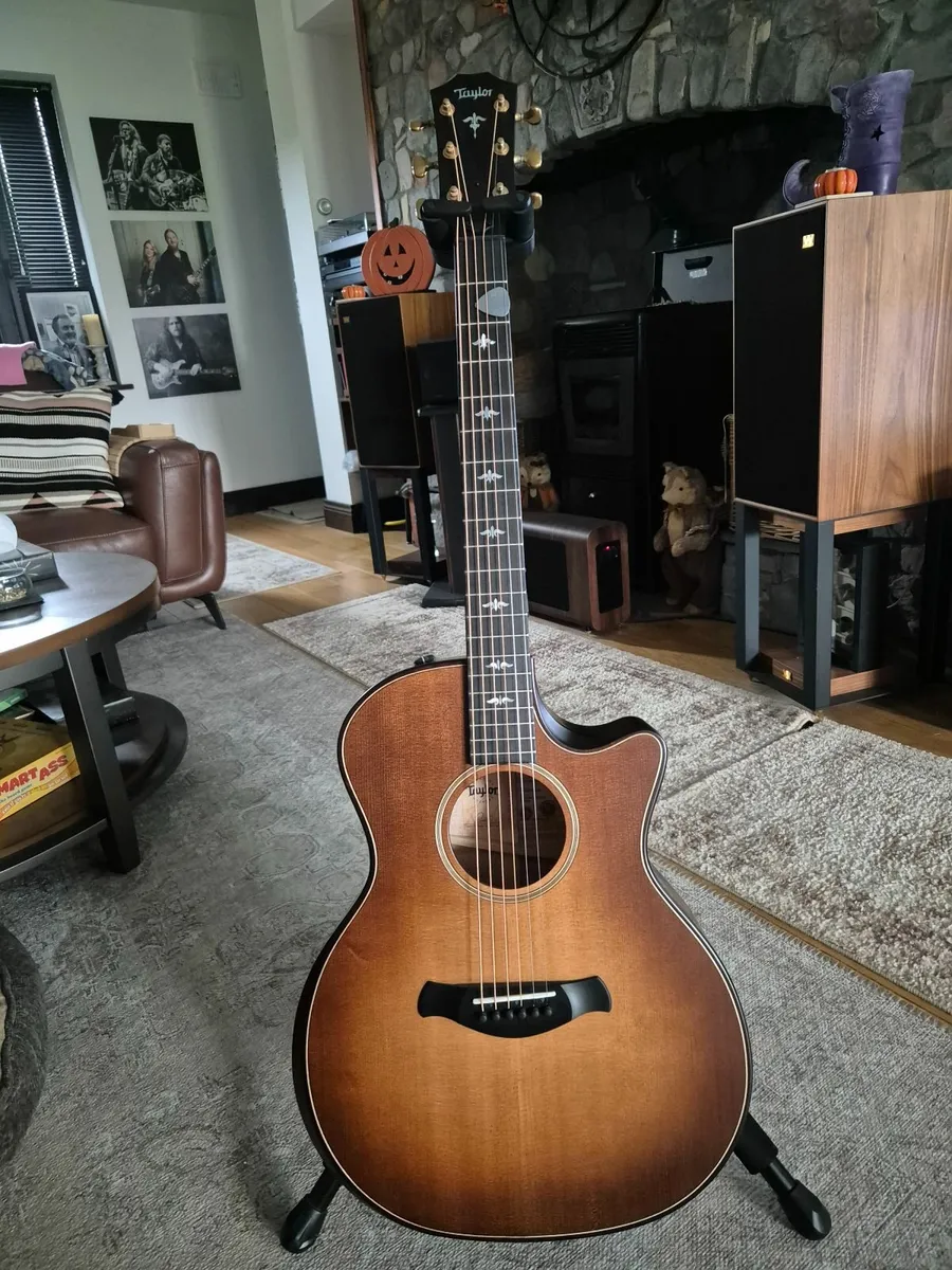 Taylor 614ce Builders Edition  honey burst w/ohsc - Image 1