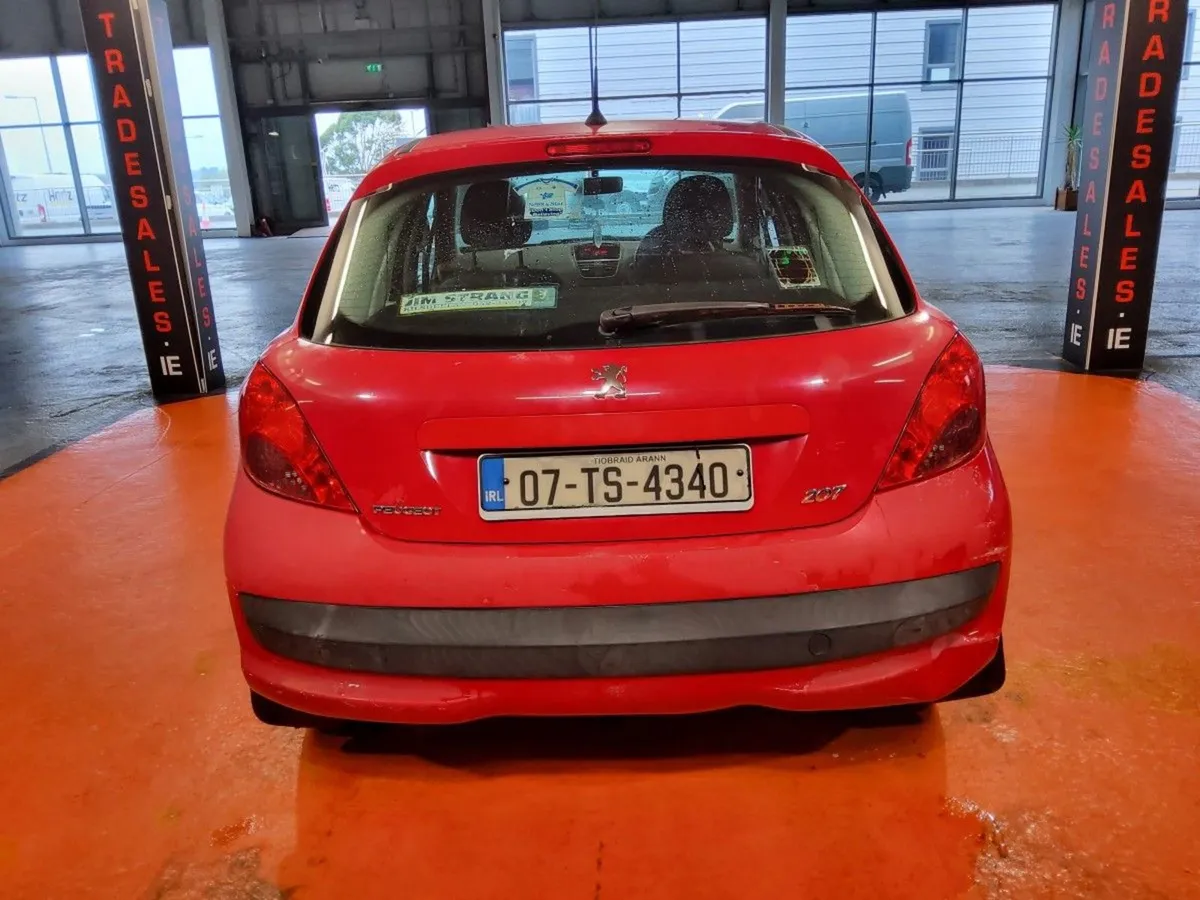 Peugeot 207 1.4 75 bhp S - Image 4