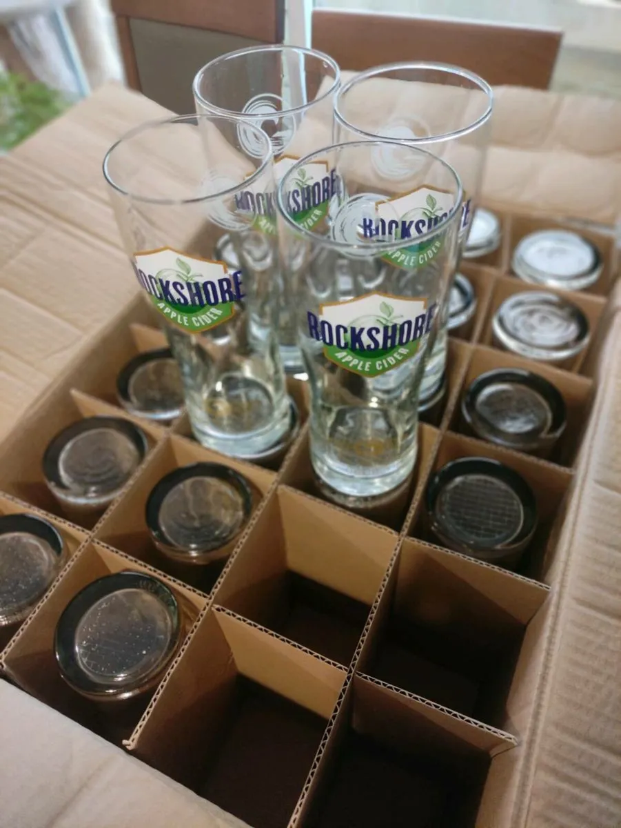 Pub Pint Glasses Guinness Murphy's Coors & others - Image 1