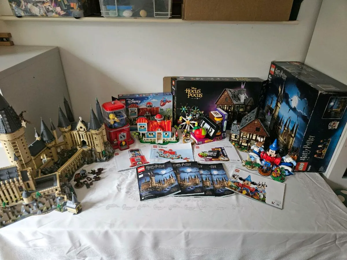 Lego disney 71043,21352,21358,43268,21341,43227 - Image 1