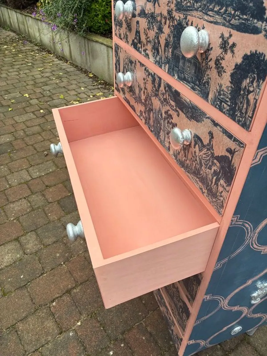 Tall Chest of drawers - Image 4