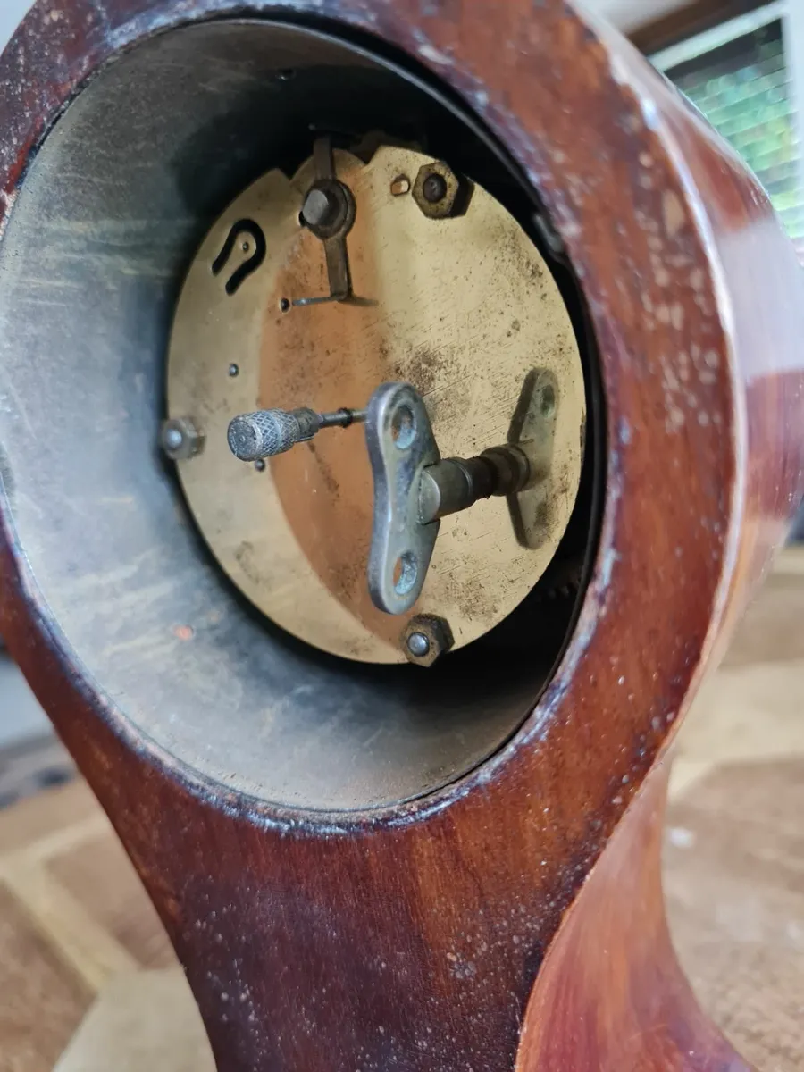 Antique clock - Image 1